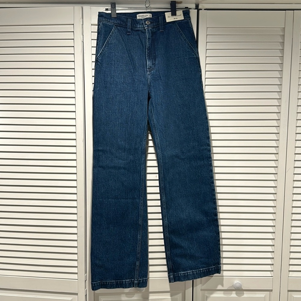 NWT Abercrombie ‘90s relaxed high rise jeans